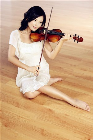 《丰满的继牳2理伦片》